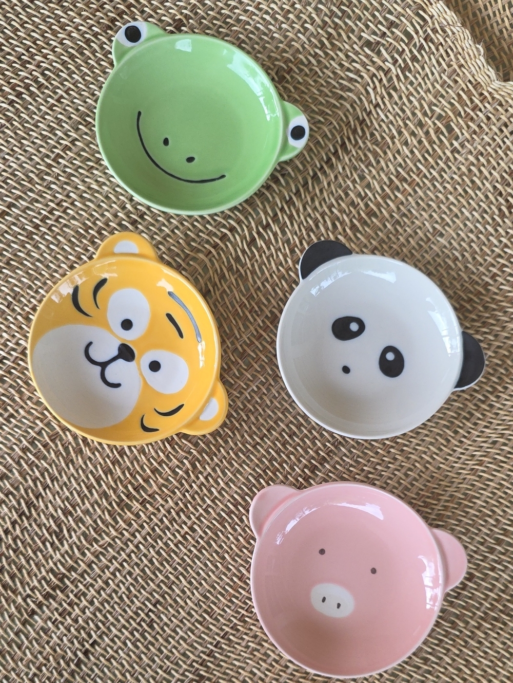 Kawaii Ceramic Animal Mini Dipping Sauce Dishes - Frog, Tiger, Panda, Pig
